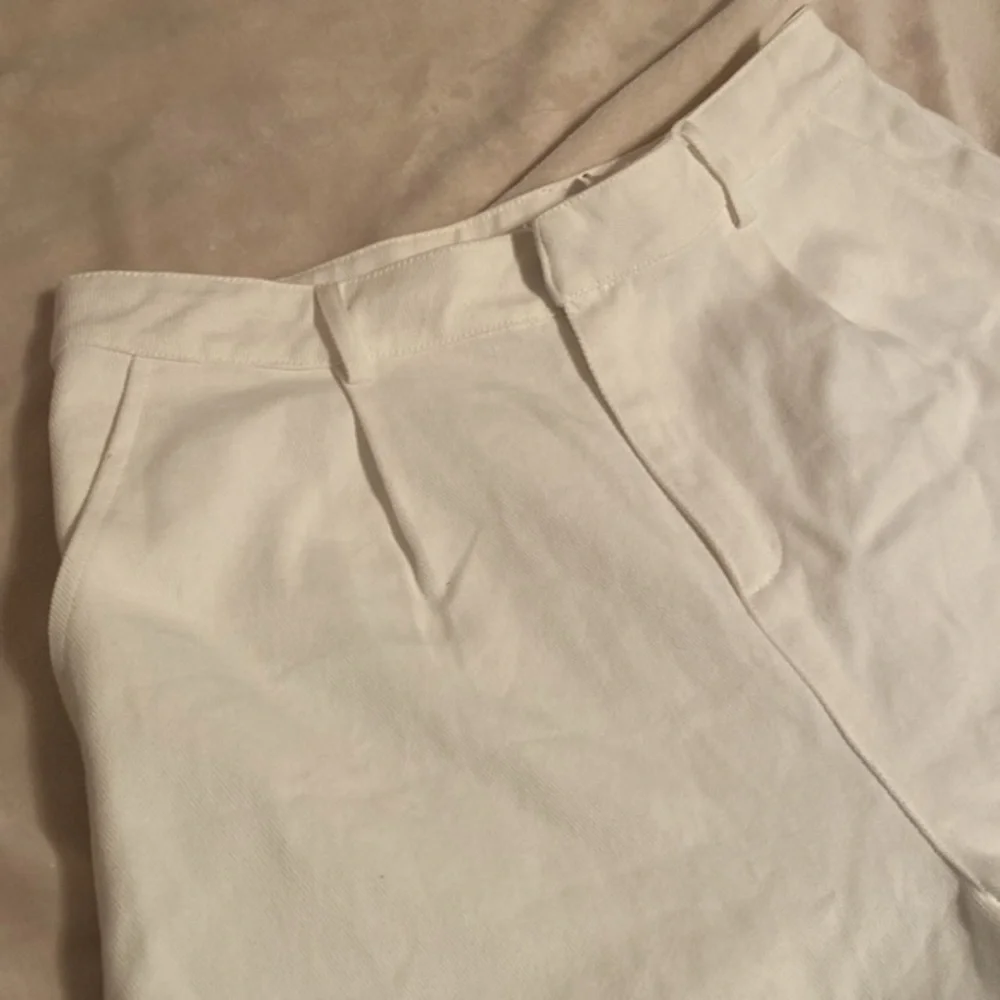 LE LIS 100% Cotton Shorts‎